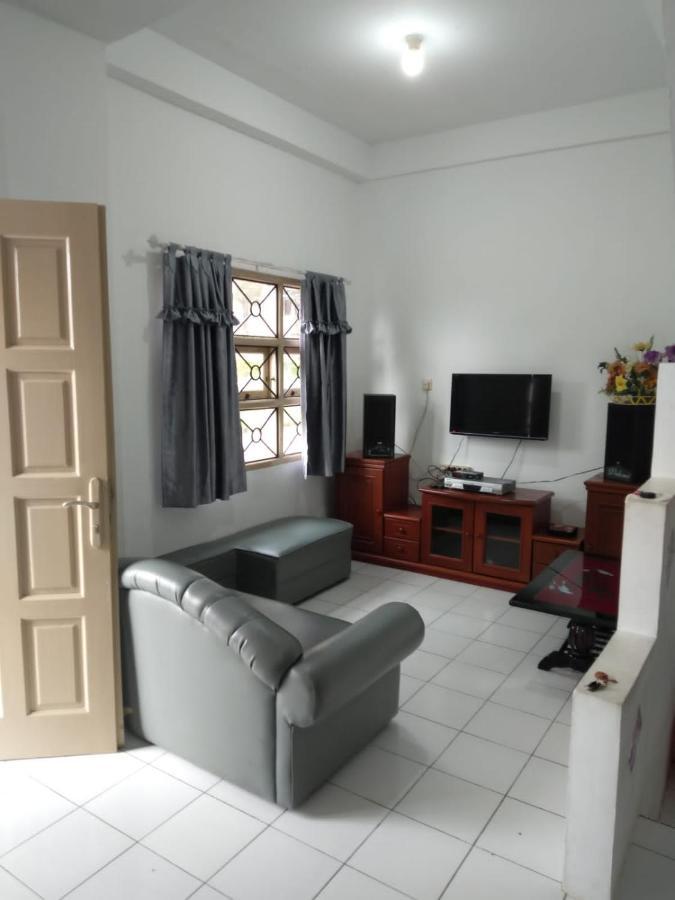 Villa Bukit Indah 不拉士打宜 外观 照片